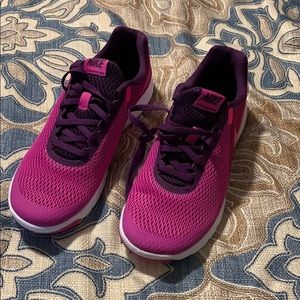 Nike womens Brand new